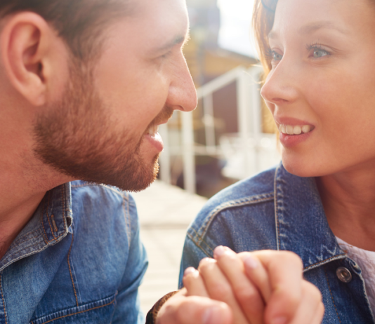 The Six-Second Kiss That Strengthens Your Relationship The Six-Second Kiss That Strengthens Your Relationship